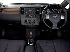 Nissan Tiida, I (2004 – 2012), Седан. Фото 3