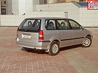 Mitsubishi Space Wagon, III (1998 – 2004), Компактвэн. Фото 2