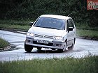 Mitsubishi Space Wagon, III (1998 – 2004), Компактвэн. Фото 3