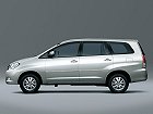 Toyota Innova,  (2004 – н.в.), Компактвэн. Фото 5