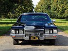 Cadillac DeVille, IV (1971 – 1976), Седан. Фото 2