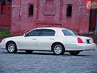 Lincoln Town Car, III (1997 – 2003), Седан. Фото 3