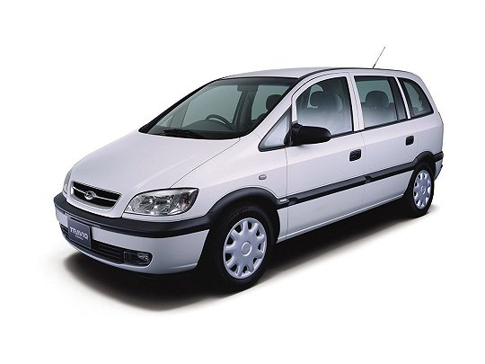 Subaru Traviq,  (2001 – 2004), Компактвэн: характеристики, отзывы