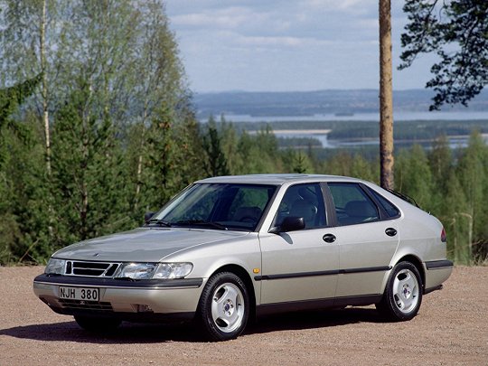 Saab 900, II (1993 – 1998), Хэтчбек 5 дв.: характеристики, отзывы