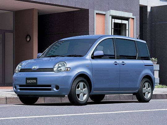 Toyota Sienta, I (2003 – 2006), Компактвэн: характеристики, отзывы