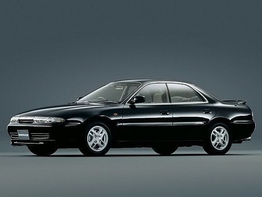 Mitsubishi Emeraude,  (1992 – 1996), Седан: характеристики, отзывы