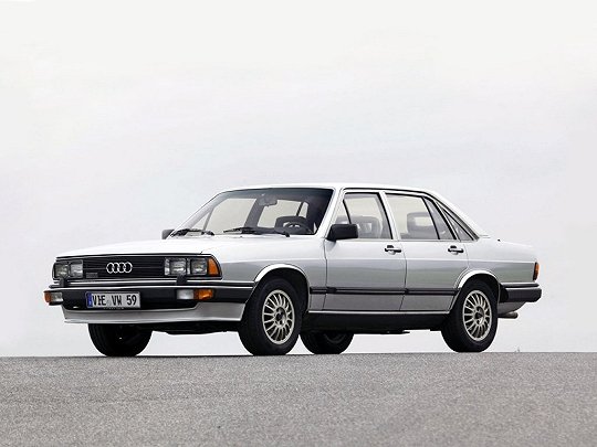 Audi 200, I (C2) (1979 – 1982), Седан: характеристики, отзывы