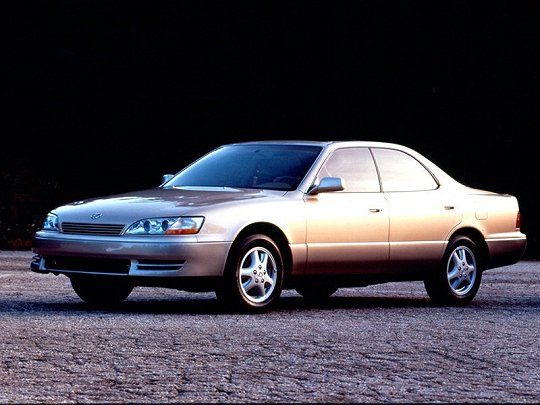 Lexus ES, II (1991 – 1994), Седан: характеристики, отзывы