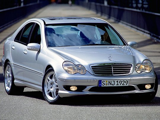 Mercedes-Benz C-Класс AMG, II (W203) (2001 – 2005), Седан: характеристики, отзывы