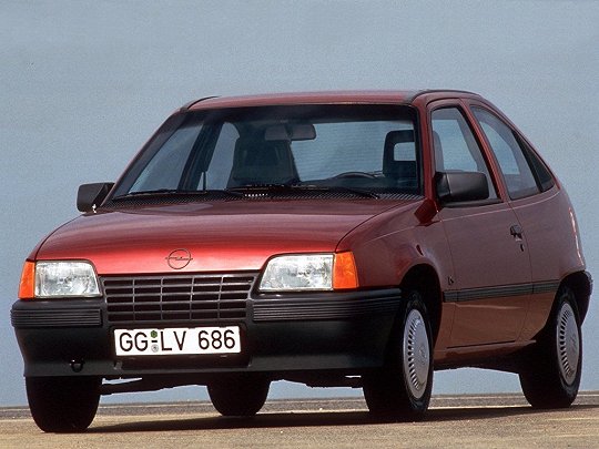 Opel Kadett, E Рестайлинг (1989 – 1993), Хэтчбек 3 дв.: характеристики, отзывы