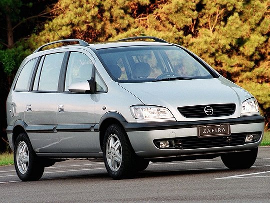 Chevrolet Zafira,  (2001 – 2012), Компактвэн: характеристики, отзывы