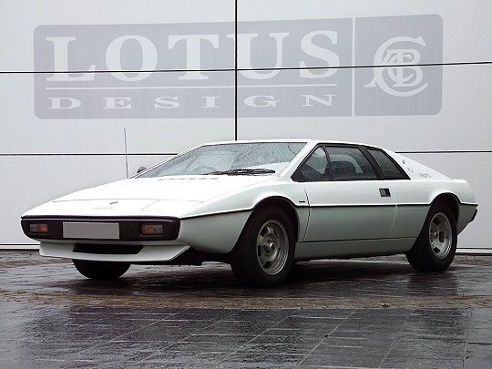 Lotus Esprit, I (1976 – 1979), Купе: характеристики, отзывы
