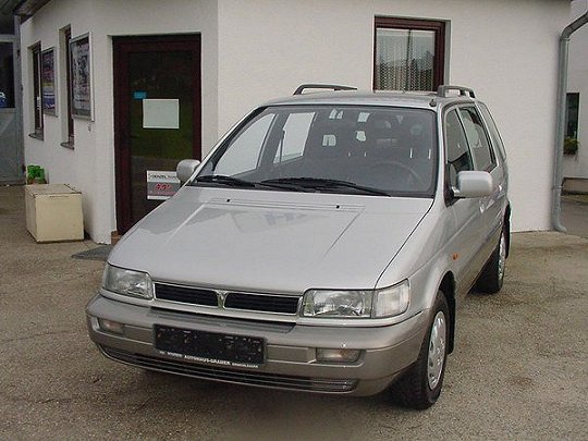 Hyundai Santamo,  (1995 – 2002), Компактвэн: характеристики, отзывы