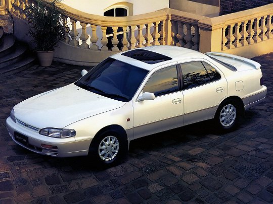 Toyota Scepter,  (1992 – 1996), Седан: характеристики, отзывы