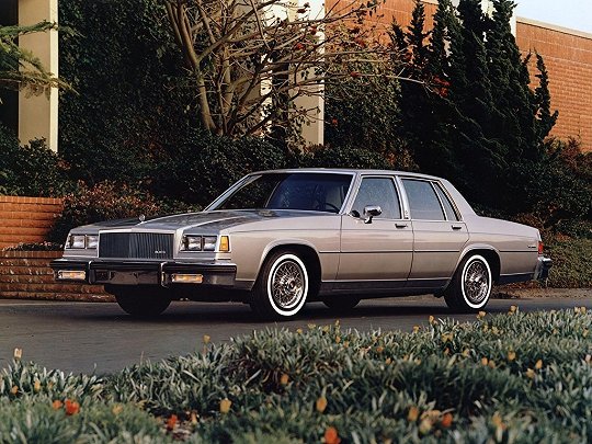 Buick LeSabre, V (1977 – 1985), Седан: характеристики, отзывы