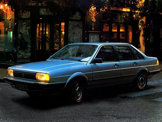 Volkswagen Santana,  (1981 – 1988), Седан: характеристики, отзывы