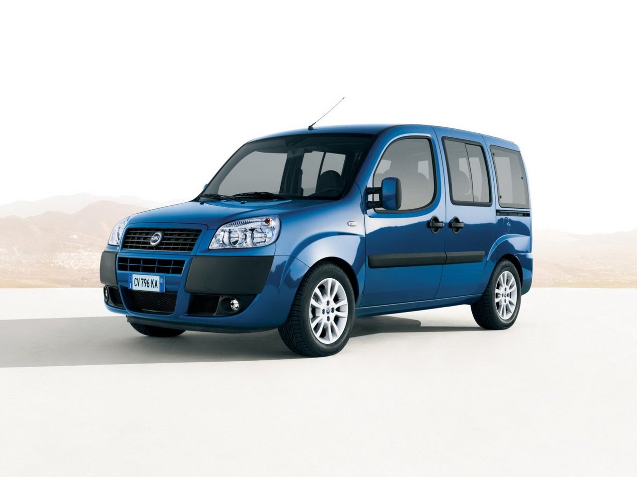 FIAT DOBLO Cargo (223) 1.9 JTD (223ZXE1A)